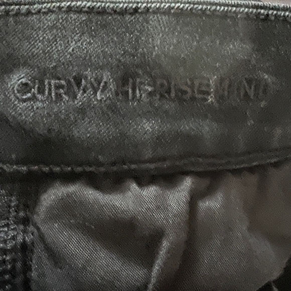 American Eagle “Curvy Hi-Rise Mini” Distressed Black Denim Skirt 6 - Picture 8 of 10